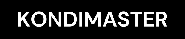 Schwarz-weißes KondiMaster Logo, bekannt für funktionale Intervalltimer im Fitness- und Boxtraining.