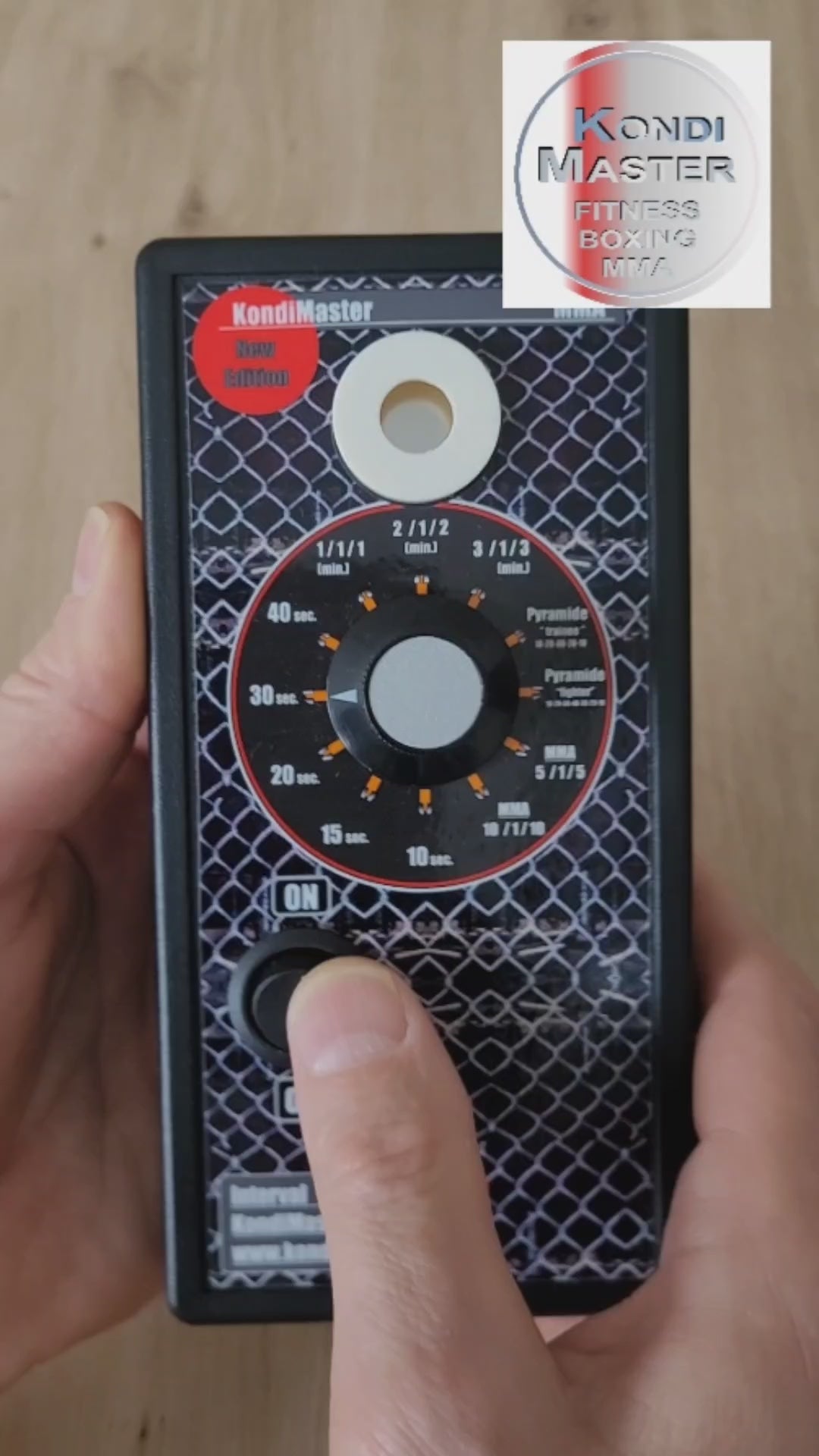 Das Video zeigt die einfache Bedienung des Kondimaster MMA Timers.